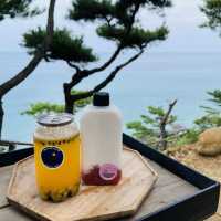 동해바다를 눈앞에서 볼 수 있는 카페