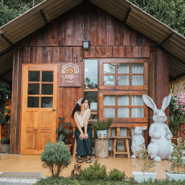 | Niji Cafe  |