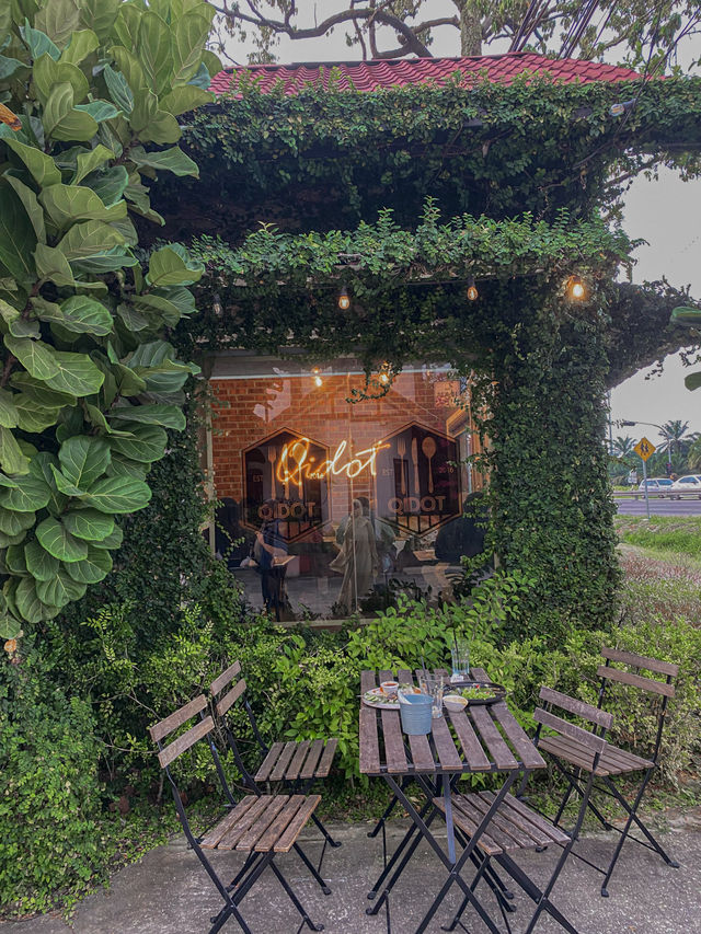 Cafe Hunting | Qidot Cafe 🕊️🌿