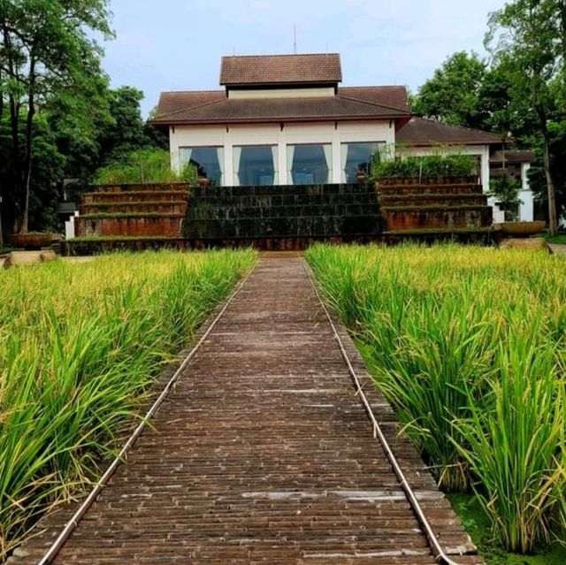 Unique And Unwind : World Hotel Distinctive 