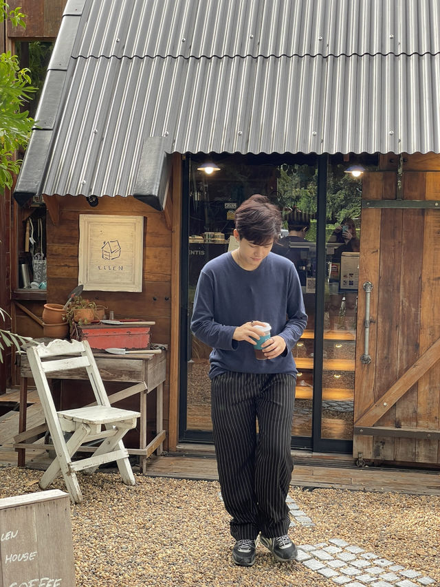 Ellen Cafe House • Ang Sila, Chonburi 