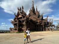 ปราสาทสัจธรรม
