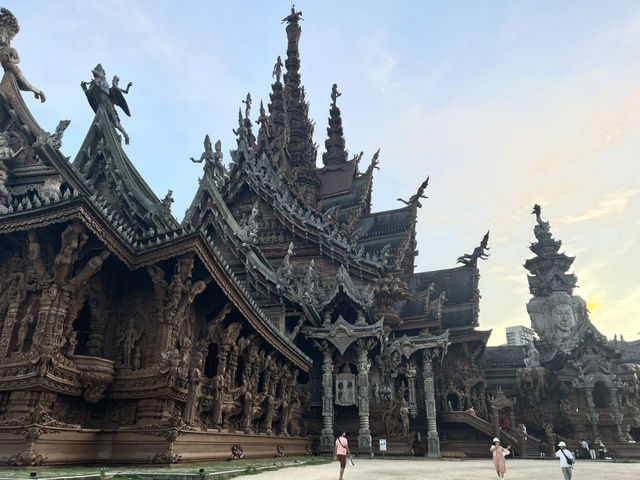 ปราสาทสัจธรรม