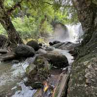 น้ำตกเหวสุวัต Khao Yai National Park. 