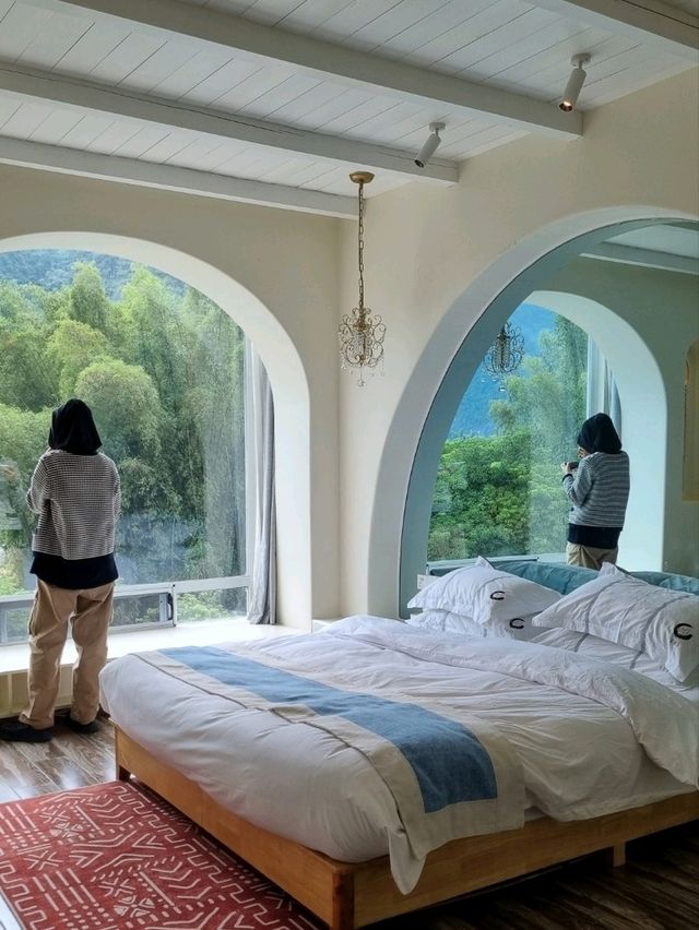 BEST YANGSHUO HOTEL NEAR LIJIANG RIVER