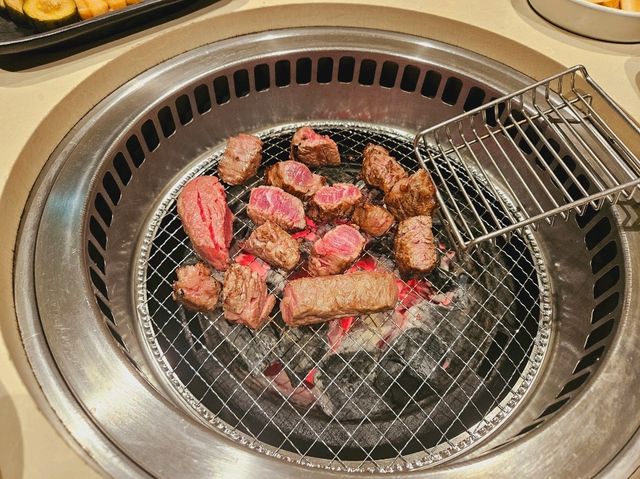 A nice shop with the finest beef you can find, Jeongyukjeom