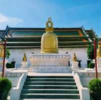 泰國曼谷湄南河畔著名標誌性古廟景點:瓦拉康寺，適合拍照📸打卡
