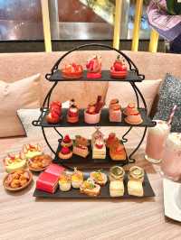 Strawberry adventure afternoon tea🍓