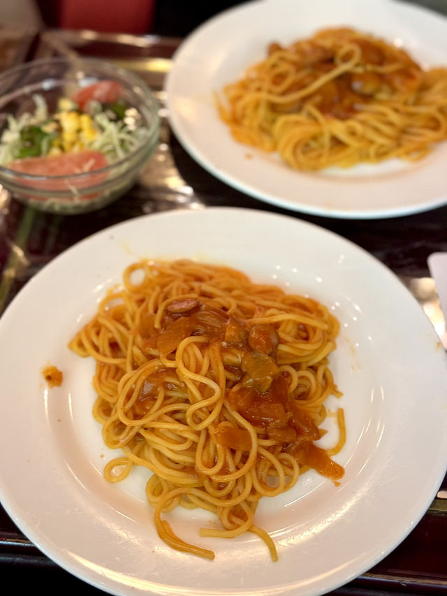 Lunch at the retro cafe in Yurakucho☕️