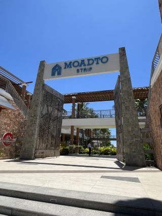 Bohol Island Shopping Center Surprisingly Comes with a Beautiful White Sand Beach!