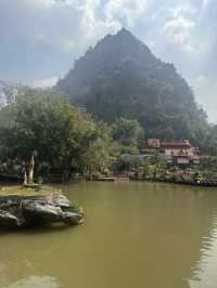 วัดถ้ำเขาวง อุทัยธานี