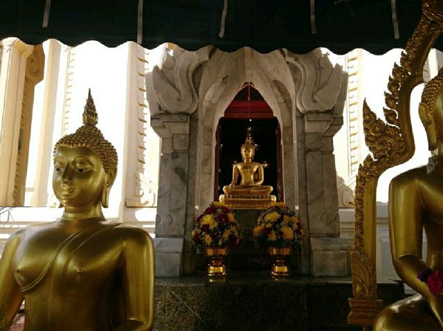 ไหว้พระสำคัญ@วัดไตรมิตร