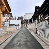 Bukchon Hanok Village (北村韓屋村)