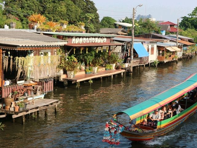 ExperienceTraditional Thai Canal Life at Khlong Bang Luang