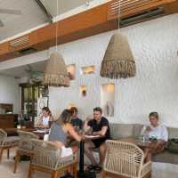 Nice place with a laidback vibe.