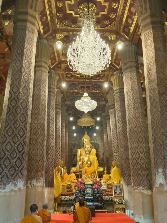 ทำบุญที่วัดศาลาปูนวรวิหาร