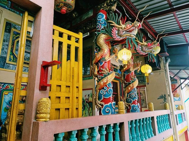 泰國曼谷市中心唐人街老城區古跡寺廟老建築市場一日遊行程，適合打卡拍照📸