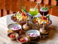 ร้านอาหารไทยต้นตำหรับแท้ๆ ที่เรือนนพเก้า