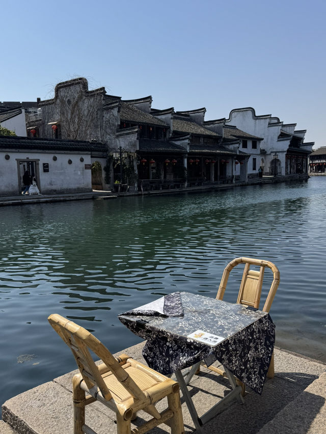 A Slow Spring Afternoon in Nanxun: Tea, Charcoal, and Canals