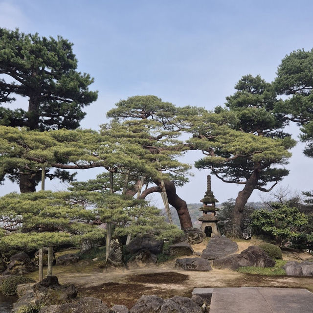 兼六園 (Kenrokuen, Kanazawa) – 日本三名園の一つ、美しき庭園
