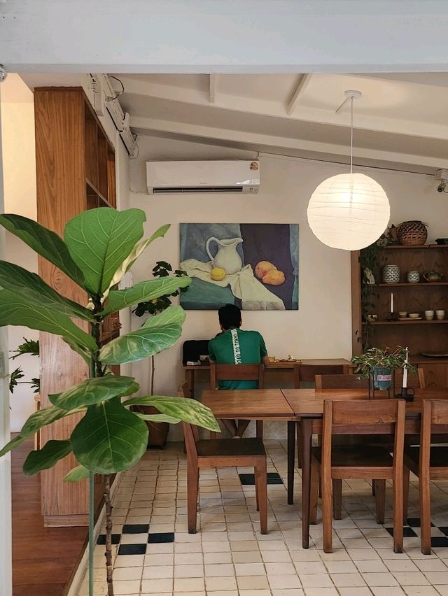Charlotte Hut Coffee & Tea Bar