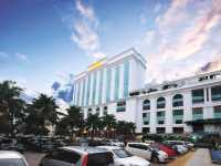 "Harbor Views & City Vibes: A Classic Stay at Berjaya Waterfront"
