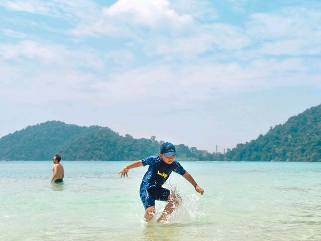 อ่าวช่องขาด @ อุทยานแห่งชาติหมู่เกาะสุรินทร์ 