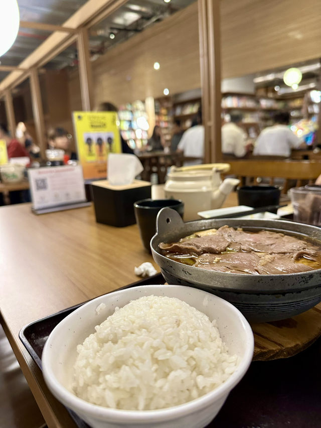 A Date Night to Remember: Books, Bites & Romance at MyTOWN