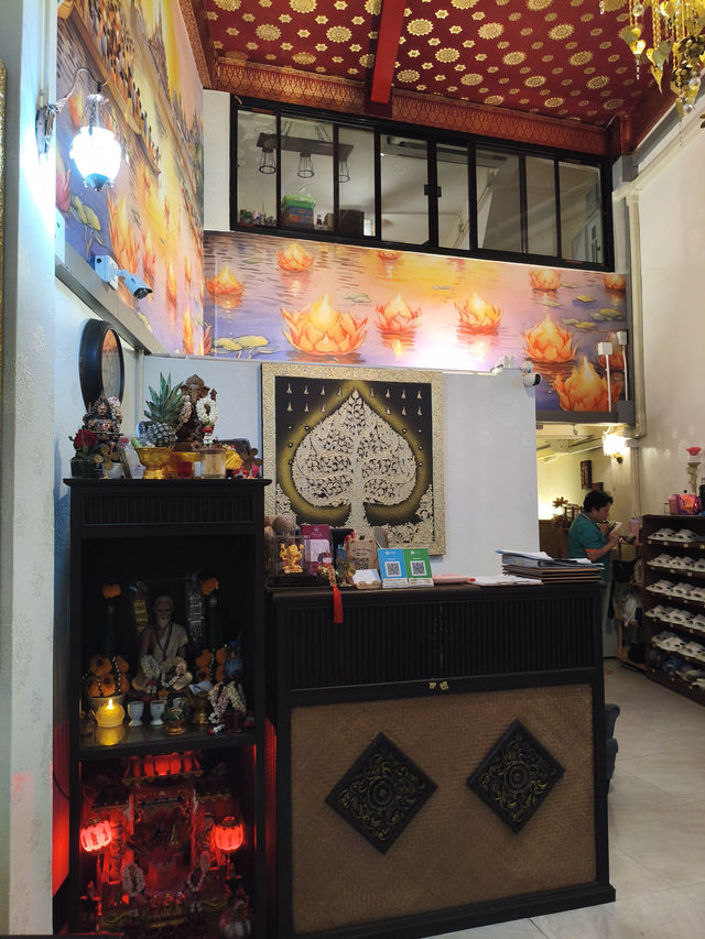 曼谷| 連貓奴都會愛上的泰式按摩店 按摩棒＋店貓太萌＝完美放鬆行程！