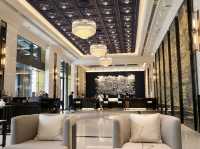 曼谷| 走進曼谷最氣派大廳！Grande Centre Point Surawong Bangkok：超挑高空間 入住像走進宮殿一樣華麗