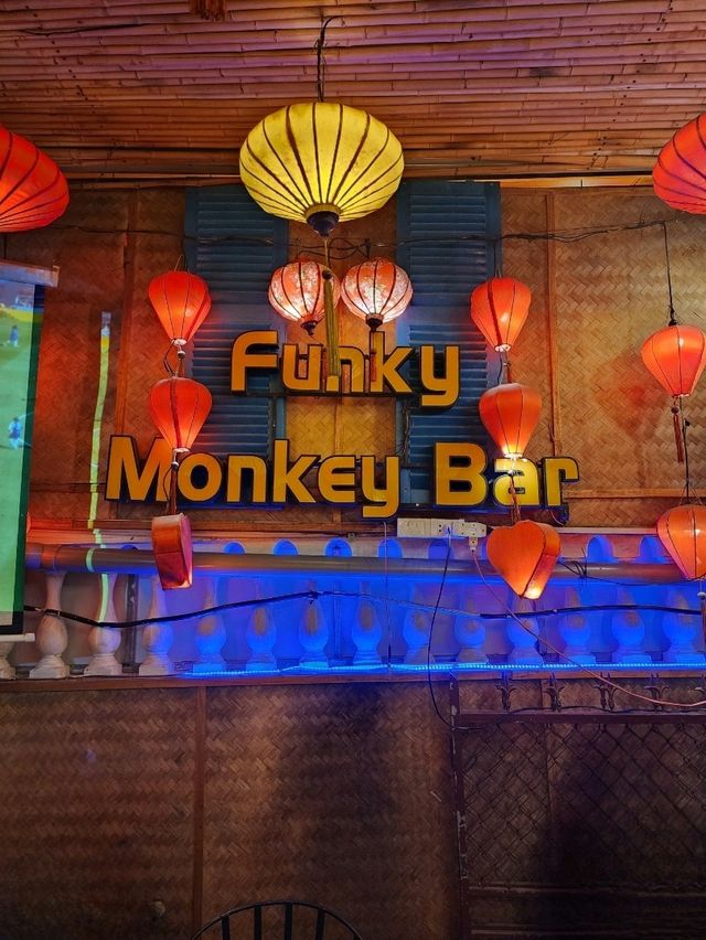 【ホイアン/ベトナム】2階から見える景色が最高なBar