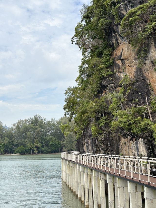 อุทยานแห่งชาติหาดเจ้าไหม  - เขาแบนะ ตรัง 🏞️