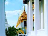 วัดราชนัดดารามวรวิหาร วัดที่มีโลหะปราสาทที่สวยงาม