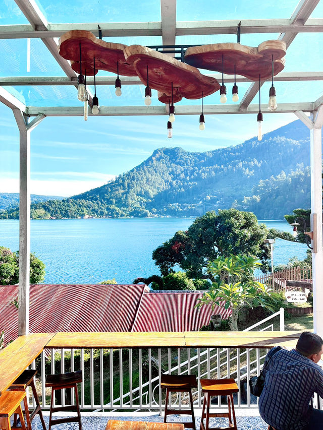 Delightful Mornings at Onang-Onang Restaurant, Khas Parapat