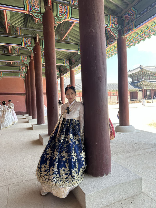 Exploring Gyeongbokgung Palace in Seoul 🇰🇷