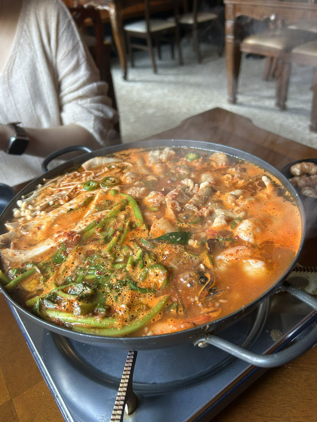 분위기까지 맛있는 전골집, 준네맛집🤍〰️