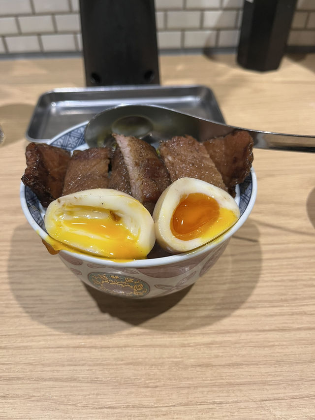【島根】いろいろな種類の餃子とレモンサワー飲み放題のお店