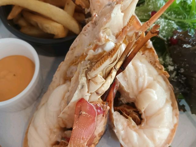 A Coastal Culinary Gem: Unveiling the Allure of Yard & Co. Cafe in Desaru!
