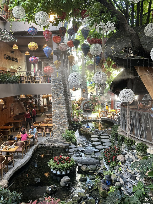 Cafe Hopping in Ho Chi Minh – Don’t Miss These Two Insta-Worthy Spots!
