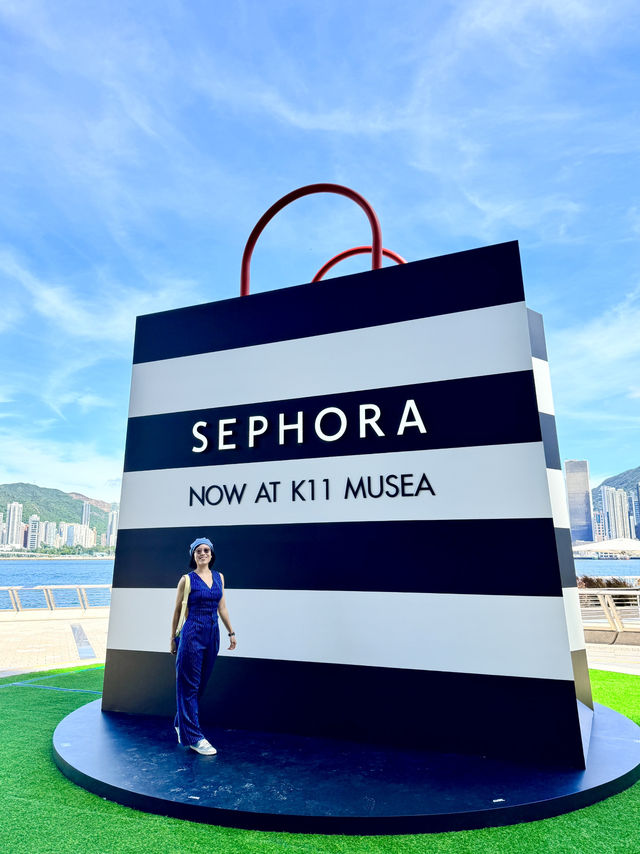 Visiting Victoria Harbour and the Peak