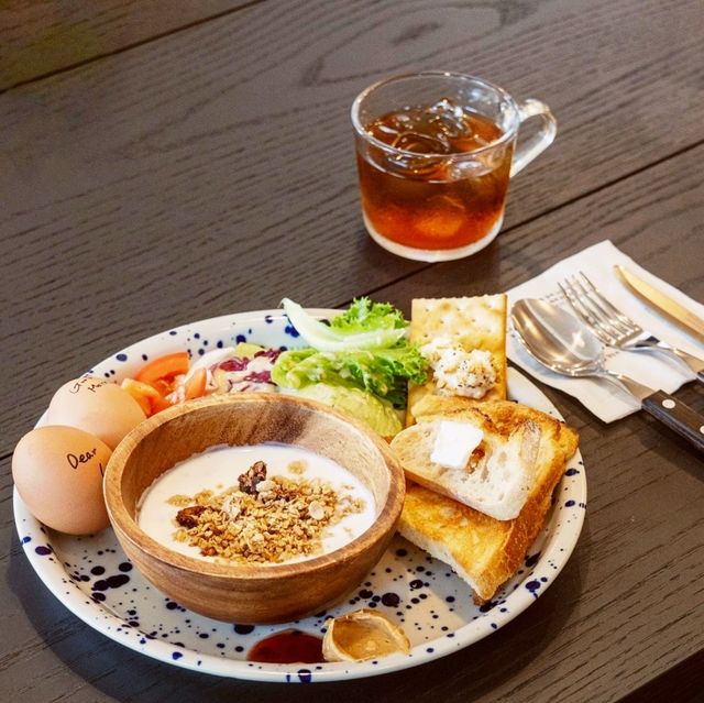 Dear Lion Cafe