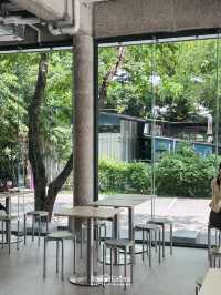 ร้านกาแฟที่คนเยอะตลอดเวลาไม่เกินจริง
