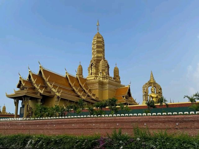 A Wild Walk Through Mini Thailand