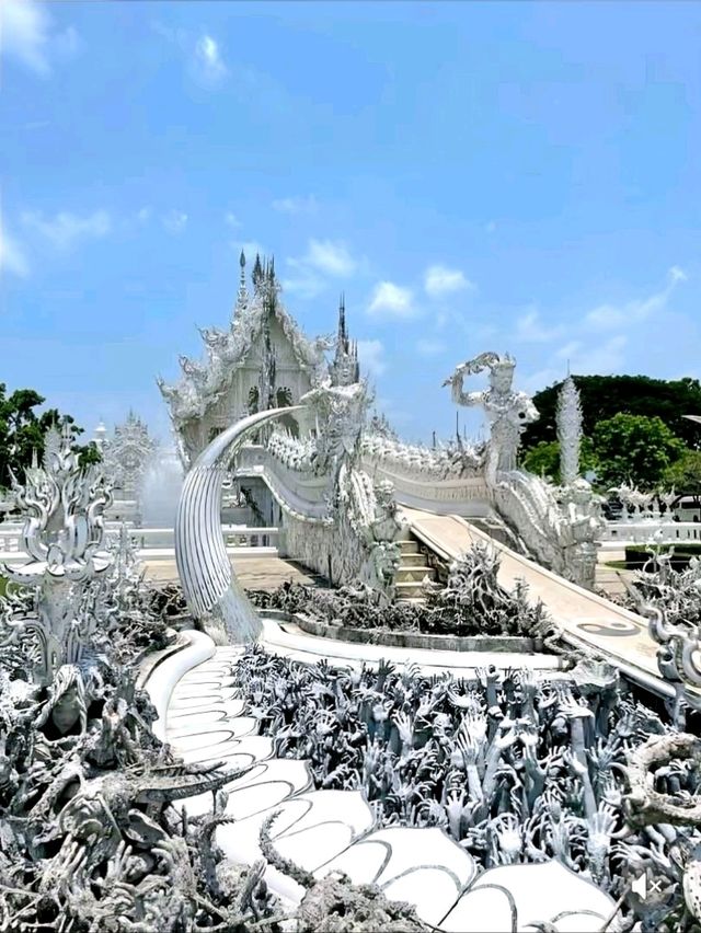 A Stunning Stop at the White Temple, Chiang Rai