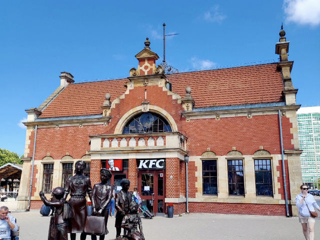 Gdynia & Gdańsk: Exploring Poland's Baltic Coast! 🇵🇱⚓