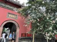 Finding Stillness in the Heart of Chengdu – A Day at Daci Temple