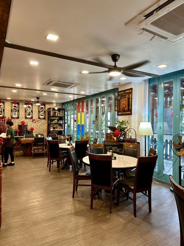 Porcelain Tiles & Sambal Dreams: Dining at Malaya Nyonya House