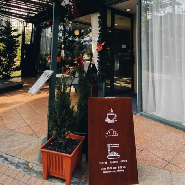 Mistletoe Flour Thyme – Pattaya 