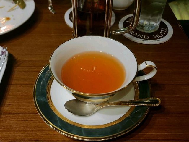 니시테츠 그랜드 호텔(西鉄グランドホテル) GROTTO(동굴) 夜のアフタヌーンティー