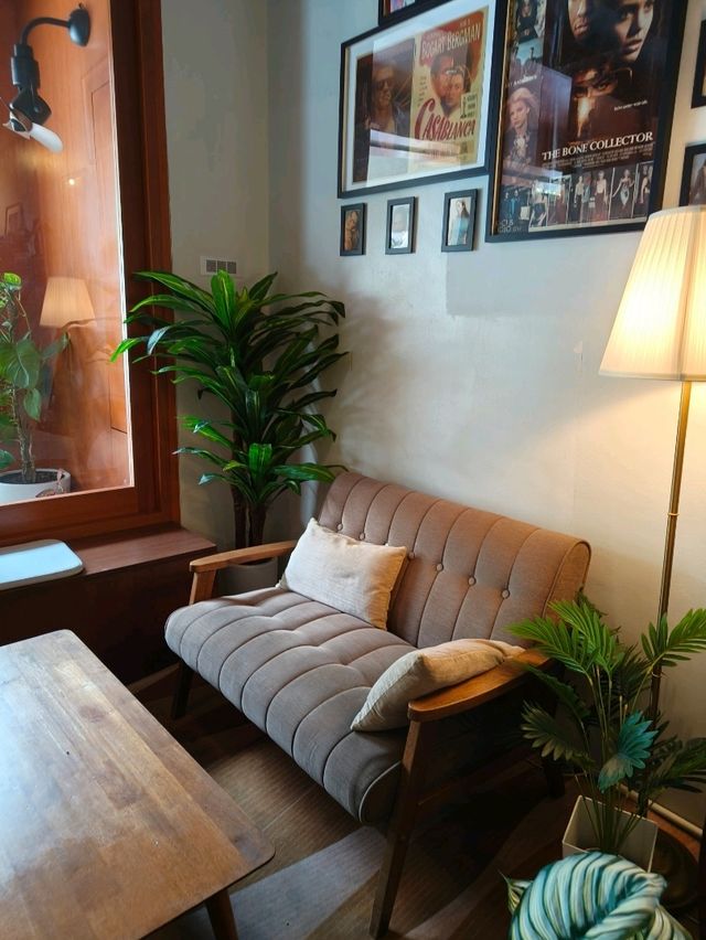 Cozy Vibes and Affordable Café Food in Desaru
